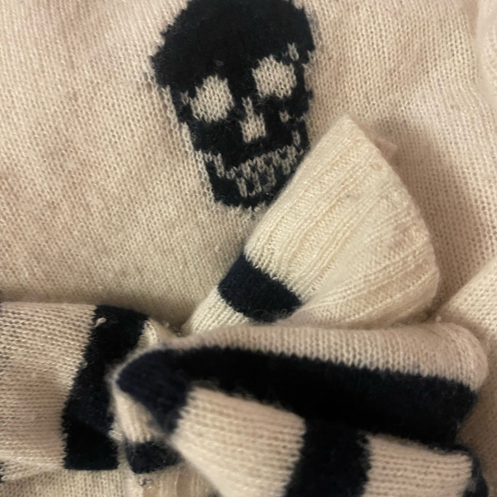 Cashmere sweater